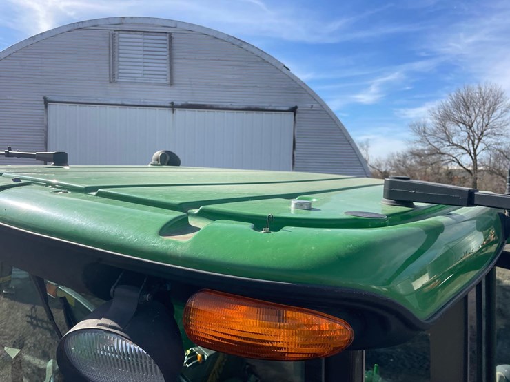 2007-john-deere-8230-image-58