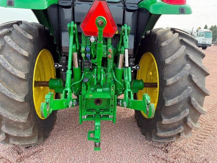 john-deere-6140m-image-44