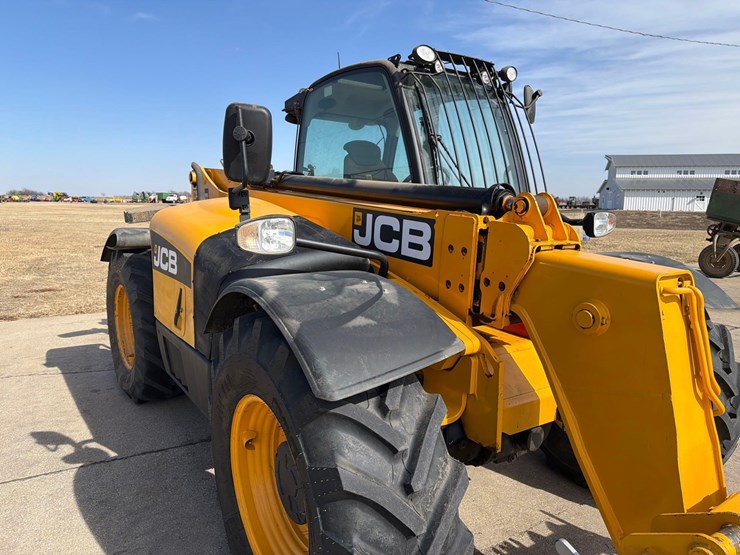 2012-jcb-535-95-image-26