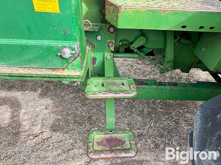 john-deere-2840-image-15