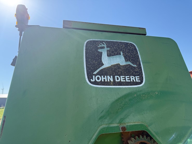 john-deere-455-image-8