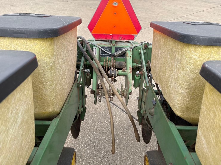 john-deere-7000-image-10