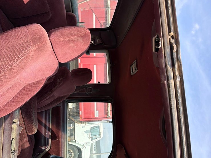 1997-chevrolet-k1500-image-37