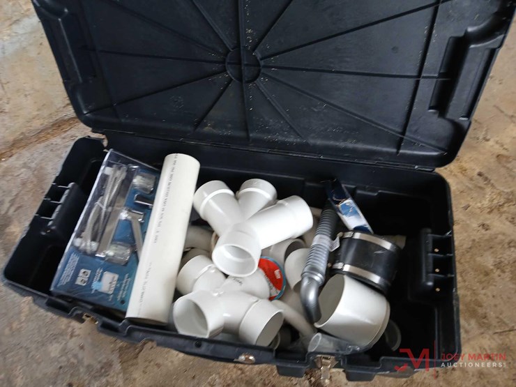 shop-table-with-contents-image-2