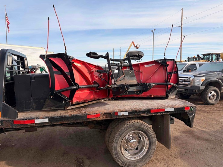 2015-ford-f550-image-9