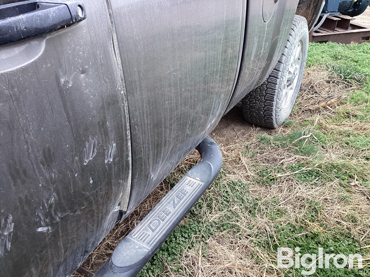 2012-chevrolet-2500-image-16