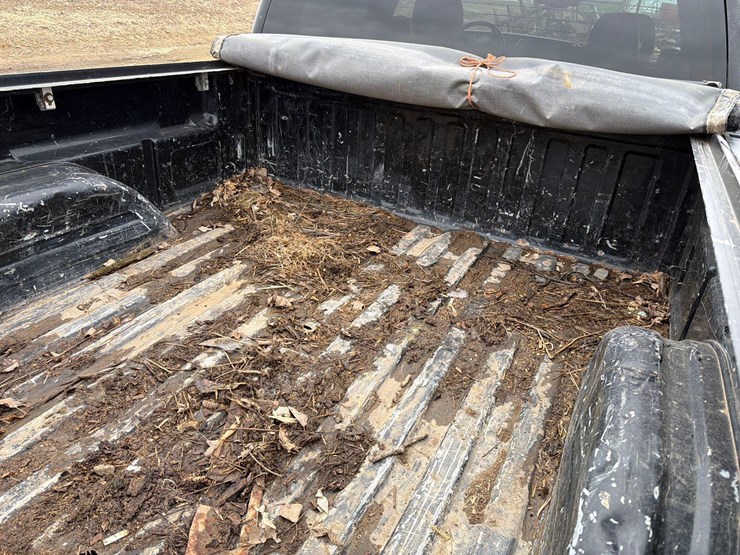 2004-chevrolet-2500-image-21