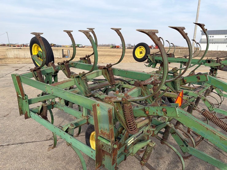 john-deere-1010-image-20