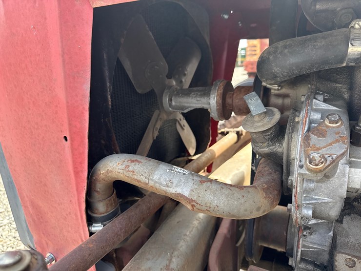 massey-ferguson-245-image-31