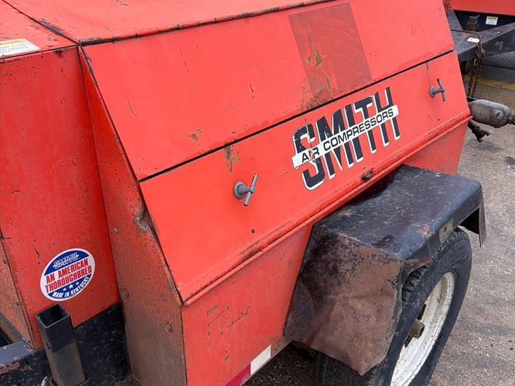1997-smith-160gp-portable-air-compressor-image-12