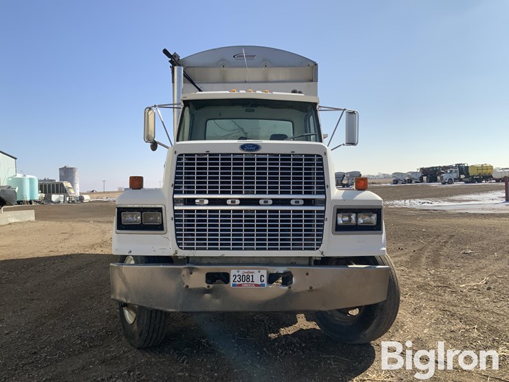 1985-ford-ltl9000-image-2