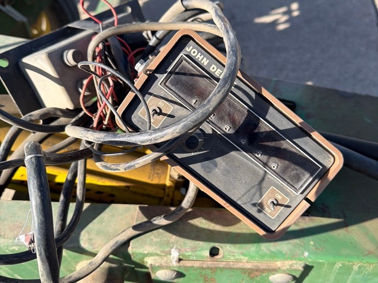 john-deere-7000-image-7