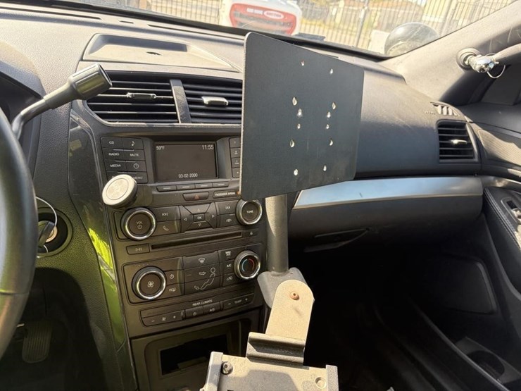 2017-ford-explorer-police-interceptor-image-16