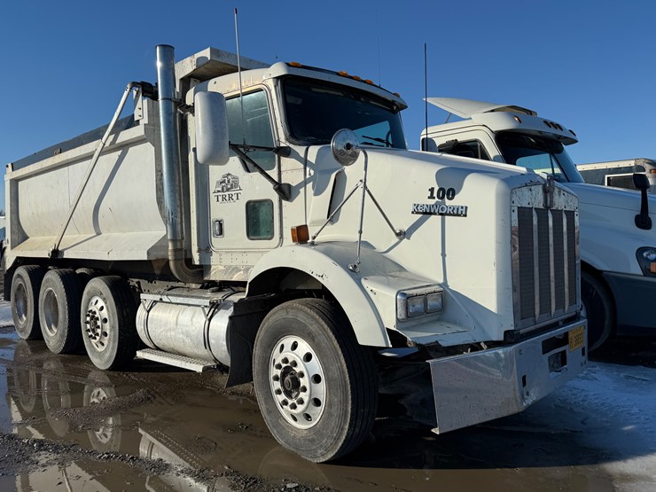 2010-kenworth-t800-image-3