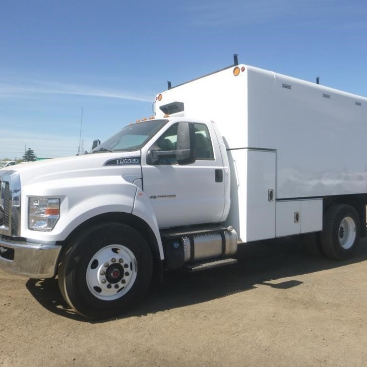 2019 FORD F750