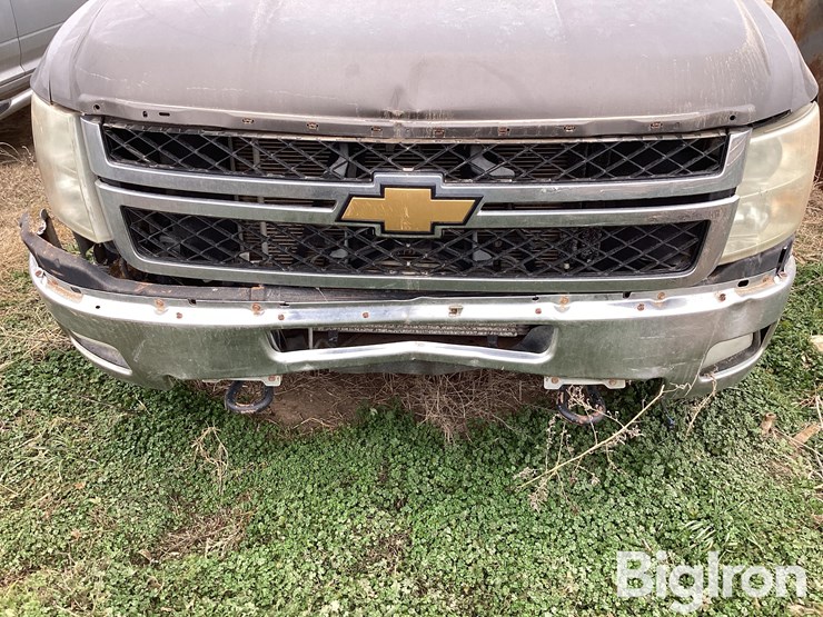 2012-chevrolet-2500-image-11