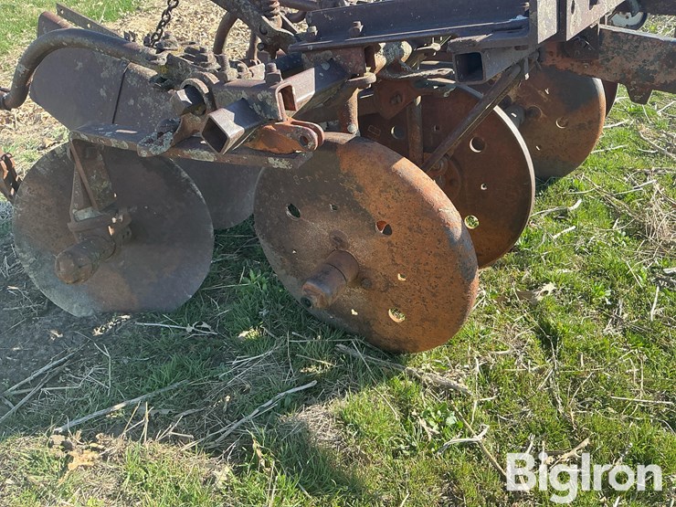 2-row-cultivator/hiller-image-17