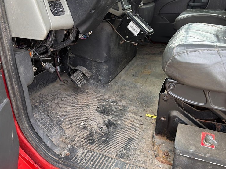 2014-international-4000-image-34