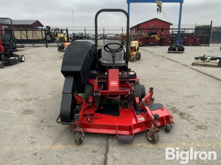 2022-toro-groundsmaster-228d-image-2