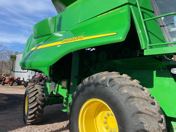 2007-john-deere-9560-sts-image-44