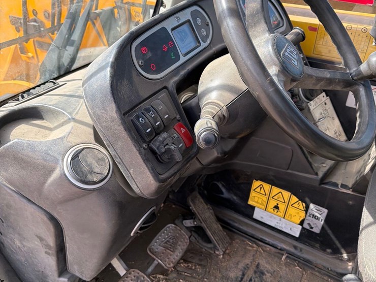 2012-jcb-535-95-image-51