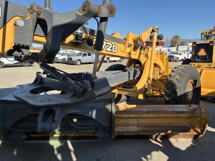 2008-deere-772d-image-13