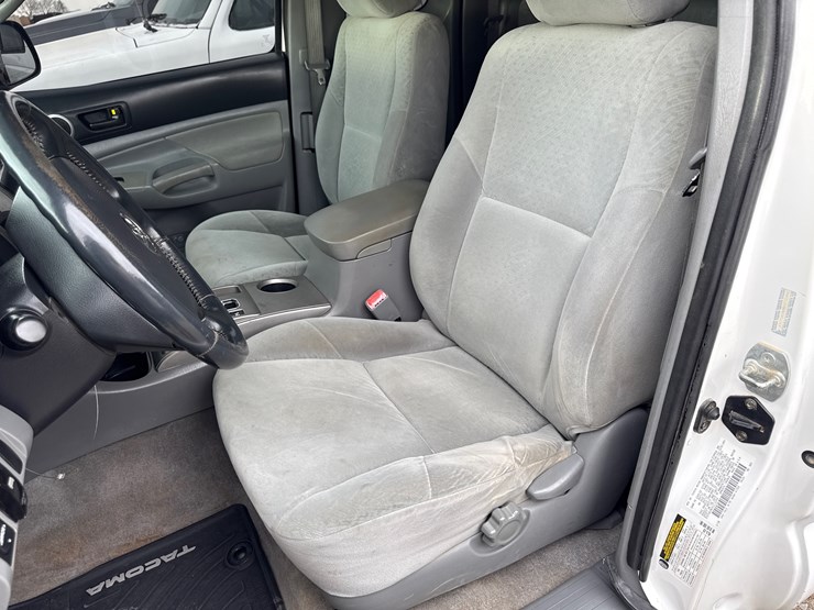 2006-toyota-tacoma-image-39