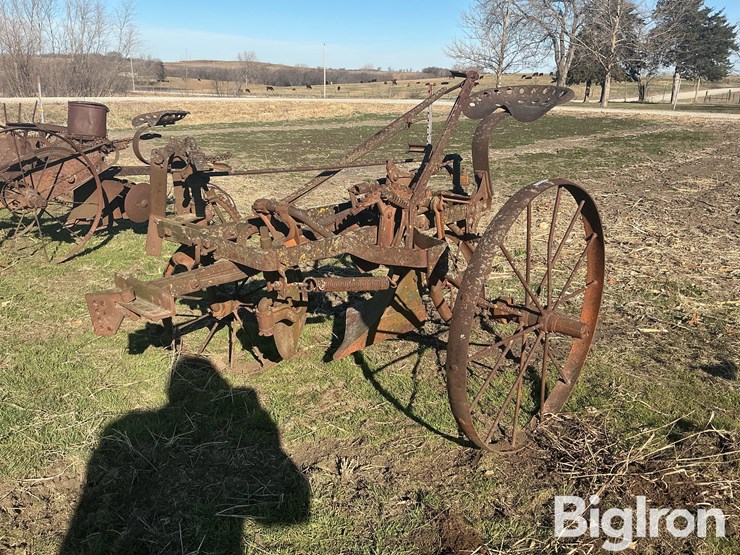 1-bottom-plow-image-1