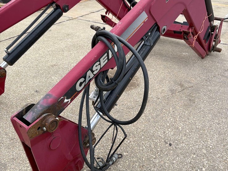 case-ih-l750-image-9