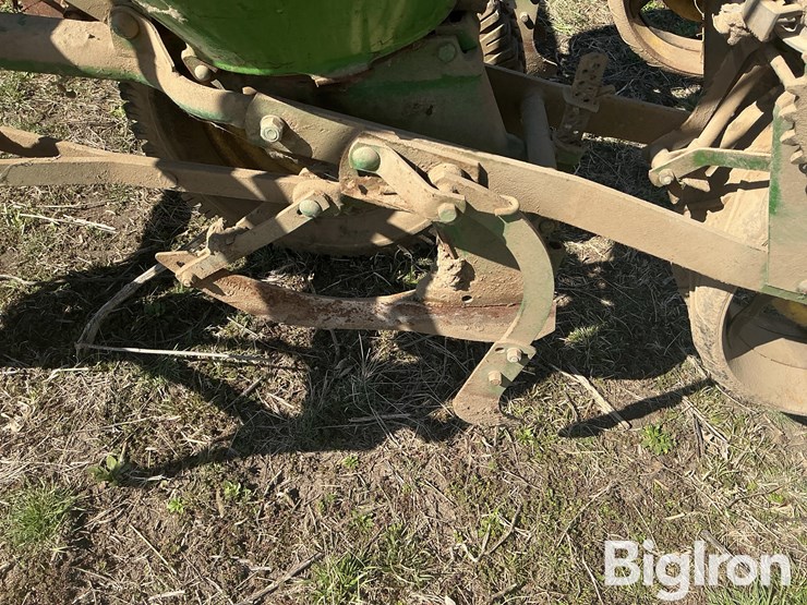 john-deere-1240-image-11