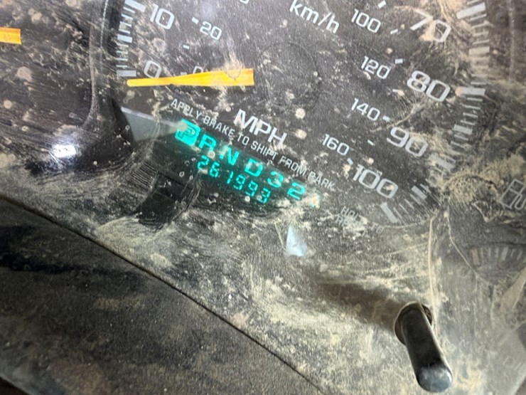 2001-chevrolet-1500-image-2