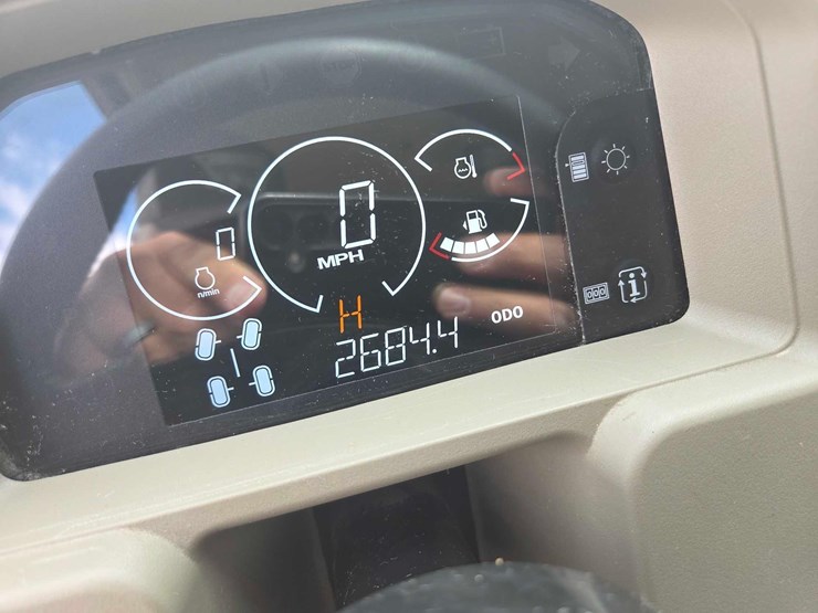 2024-john-deere-gator-image-60