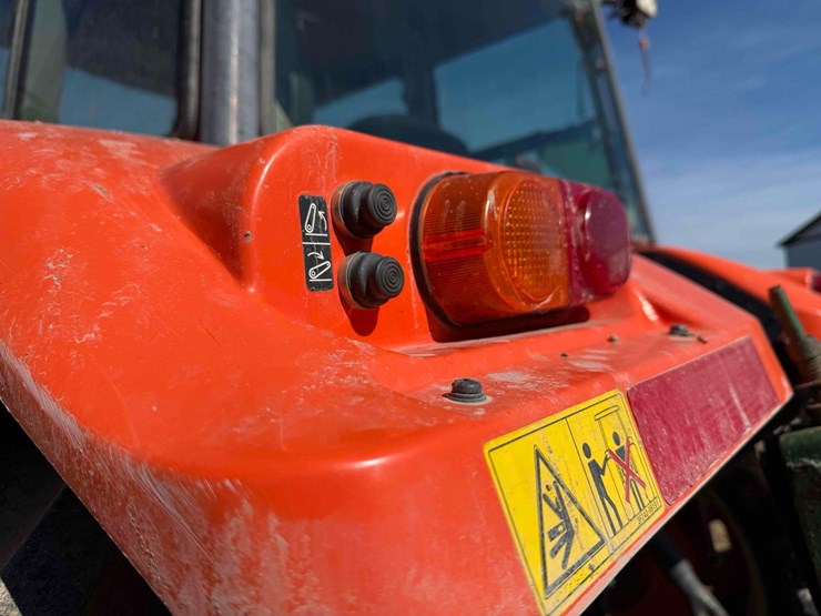 kubota-m126x-image-16