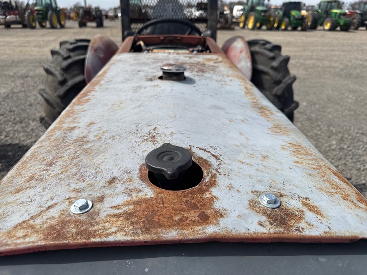 massey-ferguson-245-image-29