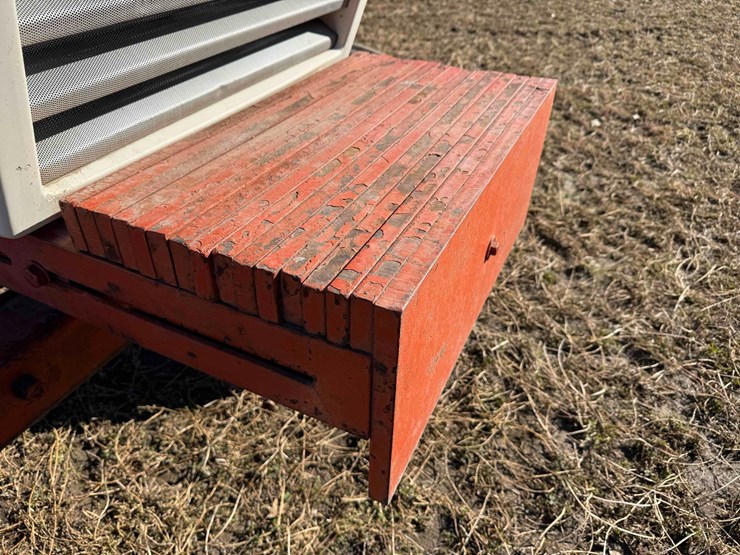 case-2390-tractor-image-10