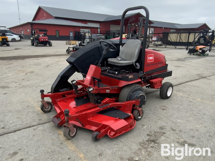 2022-toro-groundsmaster-228d-image-1