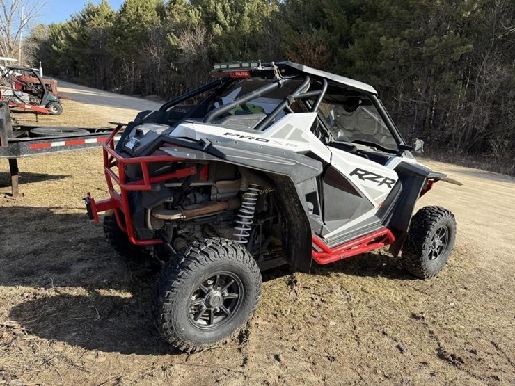 2022-polaris-pro-xp-sport-utv-image-4