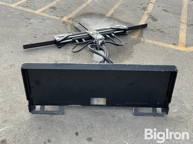 2025-massey-ferguson-730-image-6