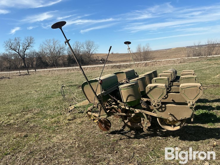 john-deere-1240-image-8