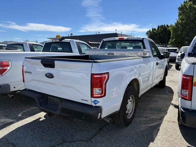 2016-ford-f150-image-3