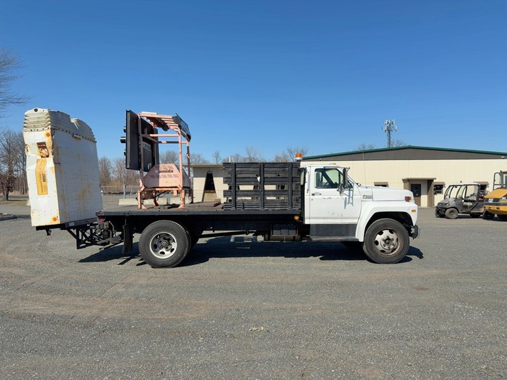 1989-ford-f600-image-6