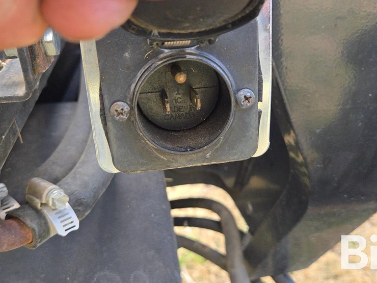 2012-case-ih-farmall-95-image-10