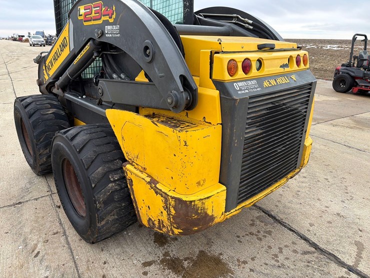 2018-new-holland-l234-image-8