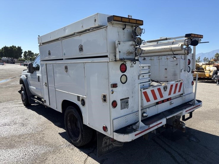 2010-ford-f450-image-4