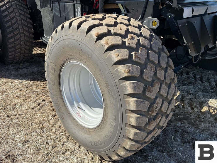 2025-case-ih-8260-image-39