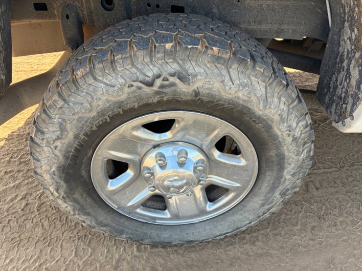 2018-dodge-2500-image-10