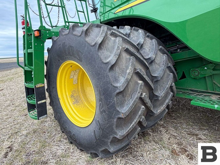 2023-john-deere-s780-image-15