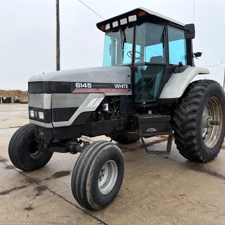 AGCO WHITE 6145