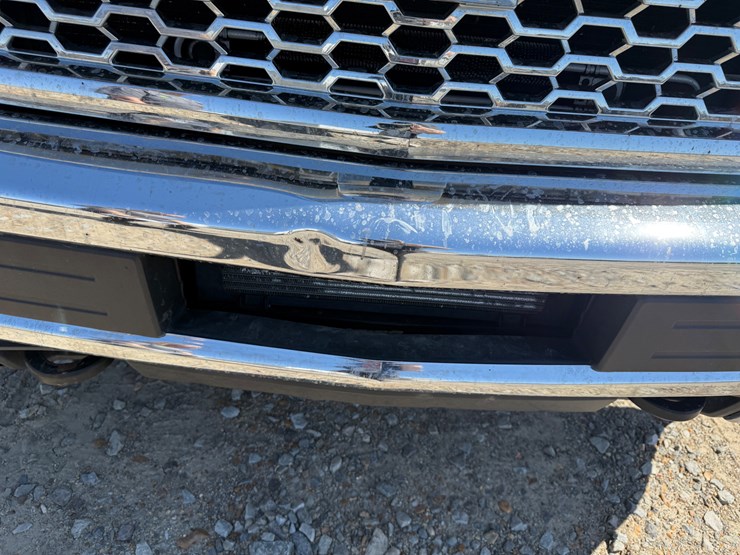 2019-chevrolet-3500hd-image-28