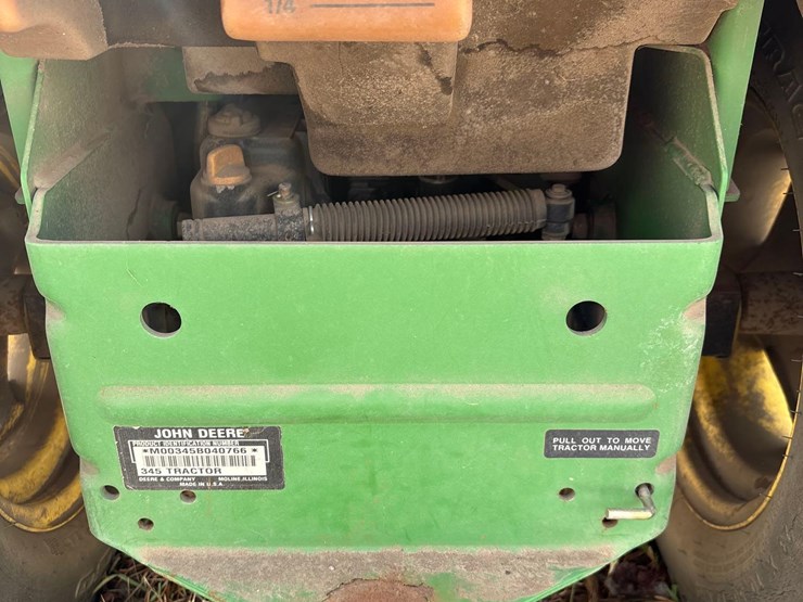 john-deere-345-image-23